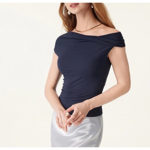 OGL Eco-SkinKiss Multi-wear Versatile Necklines Brami Top Sz Medium Womens Black - Picture 14 of 15